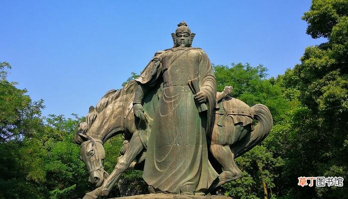 白铁无辜铸佞臣的上一句 白铁无辜铸佞臣的上一句是什么