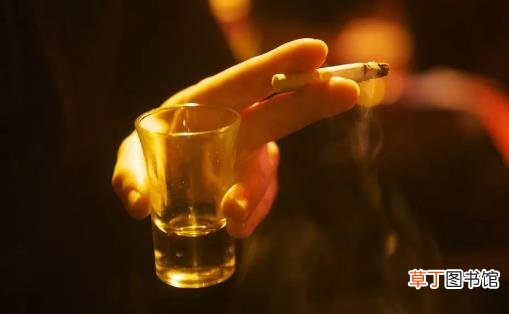 千杯不醉的人的秘诀 关于安全喝白酒的量