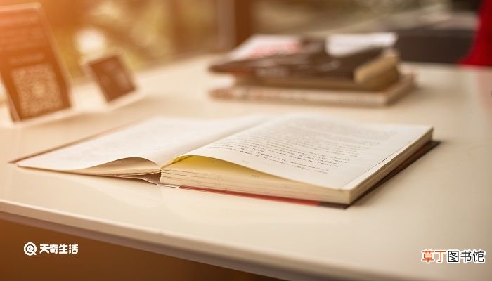 小杨月楼义结李金鏊主要内容 小杨月楼义结李金鏊主要内容概括