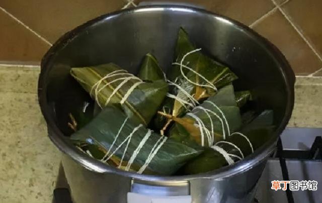 煮粽叶冷水入锅还是热水入锅 粽叶用冷水煮还是开水煮