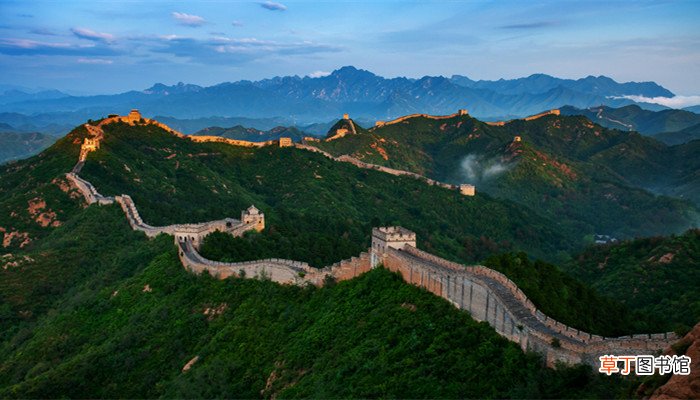 西汉和东汉之间是什么朝代? 东汉西汉中间还有什么朝代