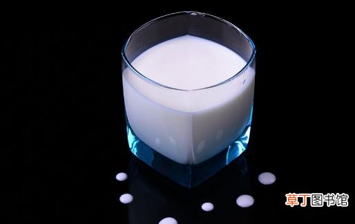 适合办公室常备的零食大盘点 让你边吃边解压