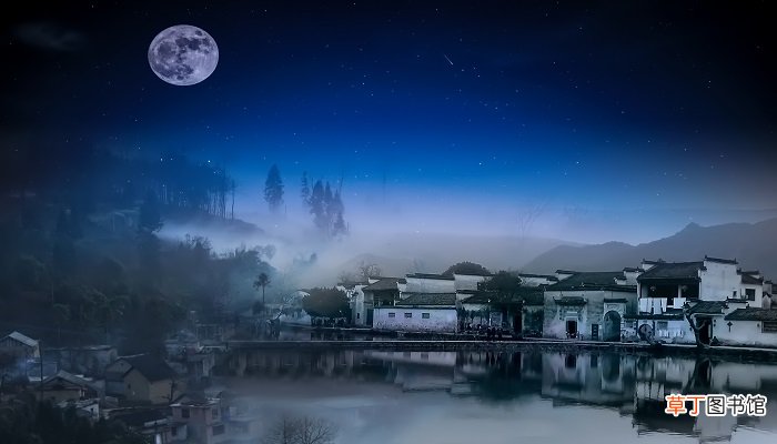 十五夜望月前两句描写出什么样的景物 十五夜望月前两句描写的景物