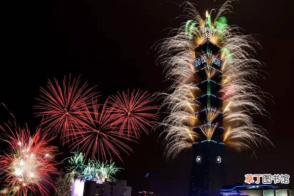跨年不要穿内衣什么梗