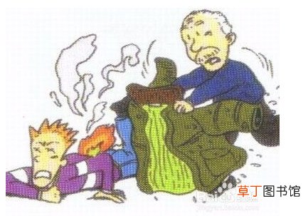 家里着火首先应该做什么 美国一住宅被大火吞噬致3人当场遇难