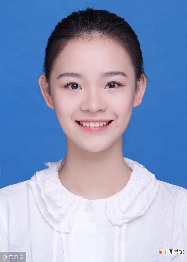 用word换证件照照片底色 word怎么给照片换底色