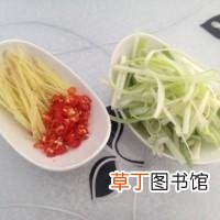 清蒸鱼的家常做法 清蒸鲑鱼最正宗的做法