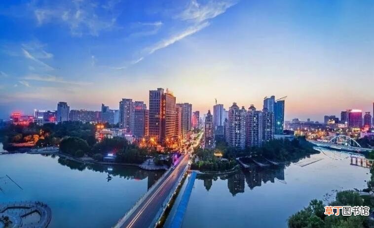 潍坊靠海吗