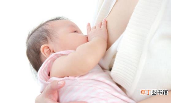 宝宝吃母乳身体发抖咋回事 母乳喂养时的注意事项