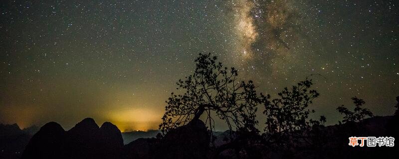 满船清梦压星河的意思 满船清梦压星河的上一句是什么