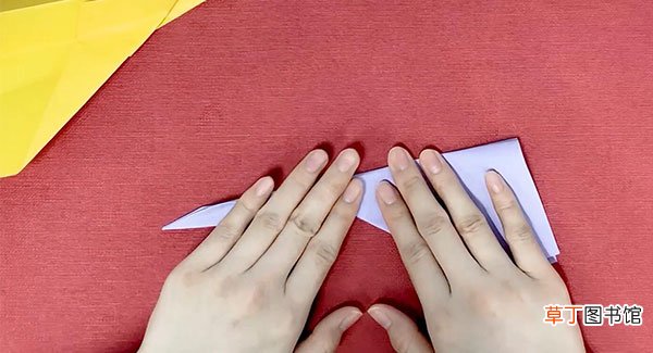 直线纸飞机怎么折
