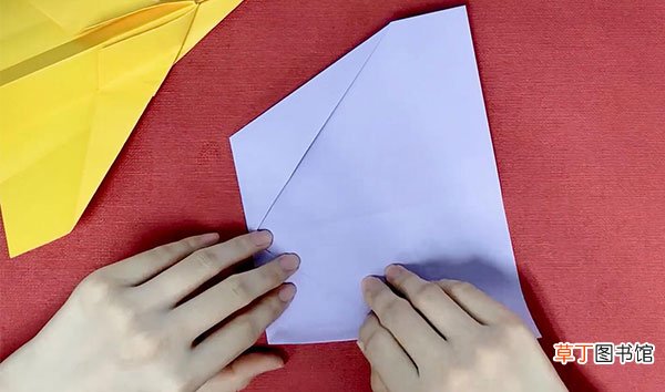 直线纸飞机怎么折