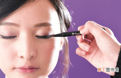 派对猫眼妆的妆容要点 4种画法演绎不同风情