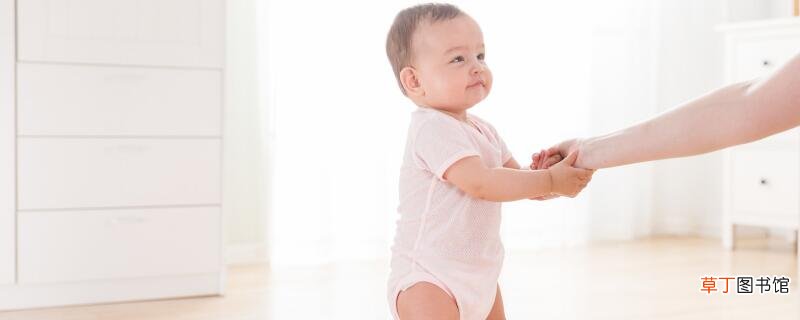 孩子走路要用学步车吗 宝宝坐学步车的危害