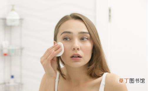 眼部卸妆有技巧 绝对不可忽略的眼部卸妆