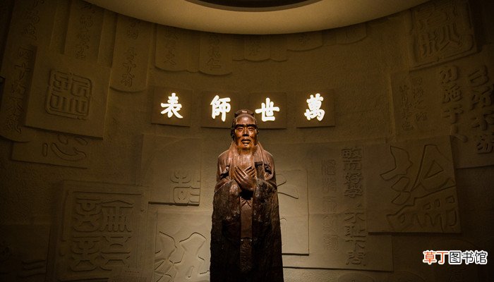 子路初见孔子文言文翻译注释 子路见孔子文言文译文