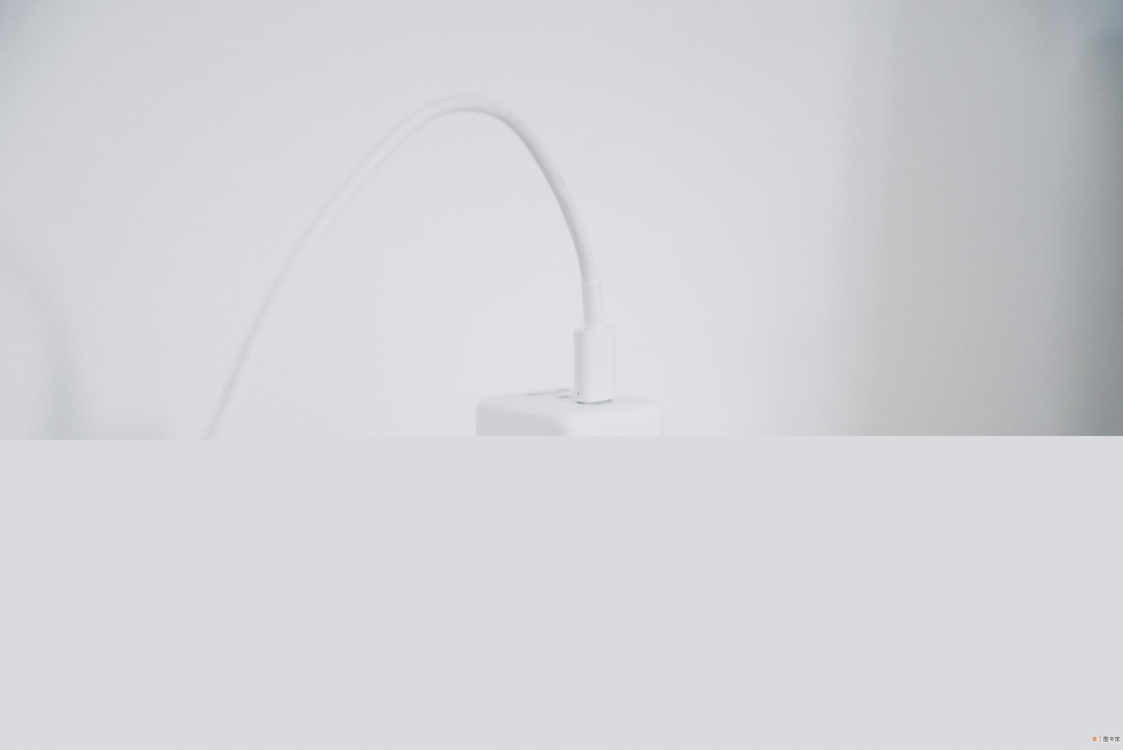 macbook充电器多少瓦 macbook电池鼓包原因
