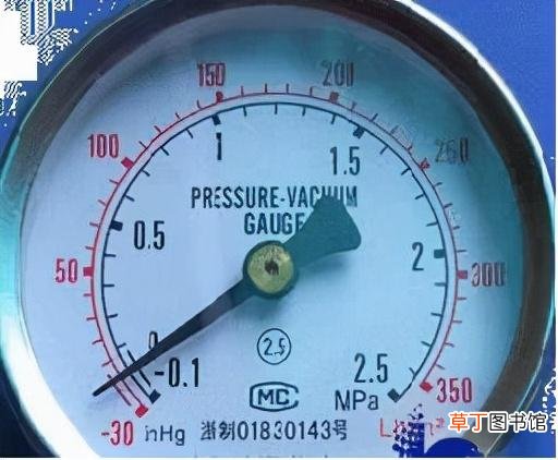 看空调加氟压力表的方法 空调加氟压力表怎么看