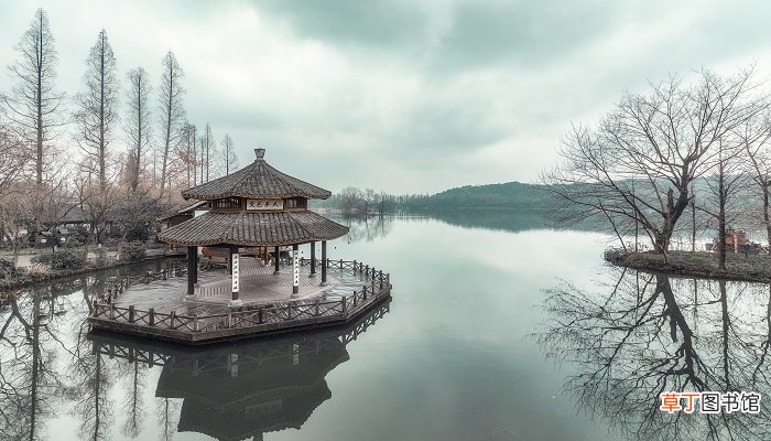 游黄溪记翻译