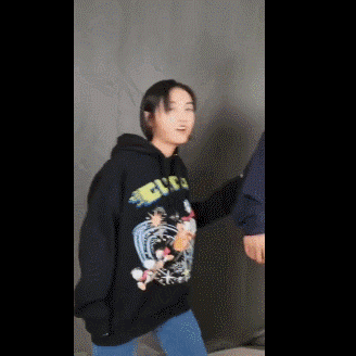 拜托了妹，多拍点恋爱戏好不好？