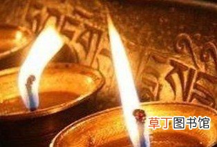 古墓中的灯烛长明不灭，究竟是何原因？