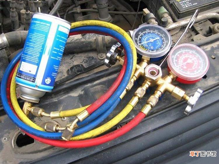 汽车空调加氟多少钱？