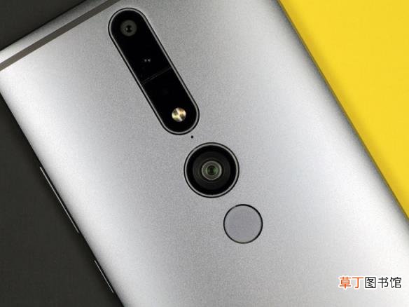 三星s4zoom相机参数 盘点手机相机中的异类