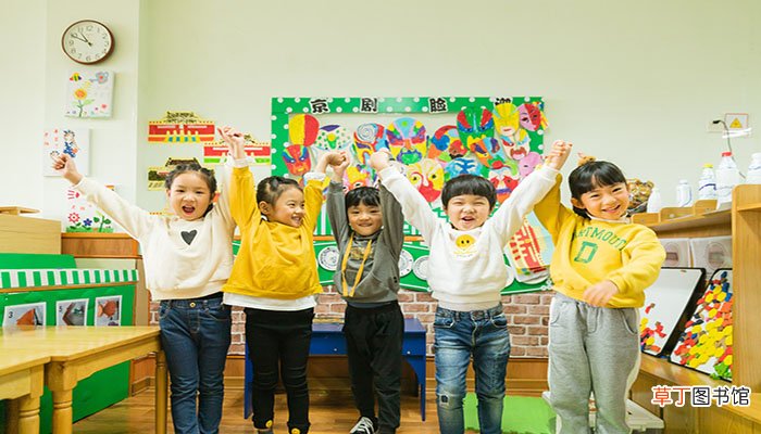 2020幼儿园实行义务教育吗