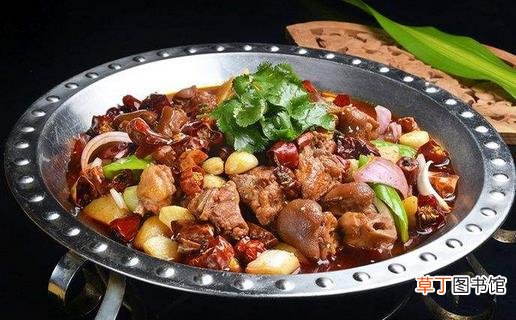 炖肉的时候放点豆蔻更美味