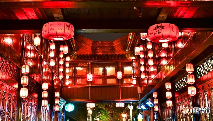 压轴登场原意是指