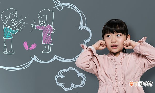事物的性质是由什么决定的