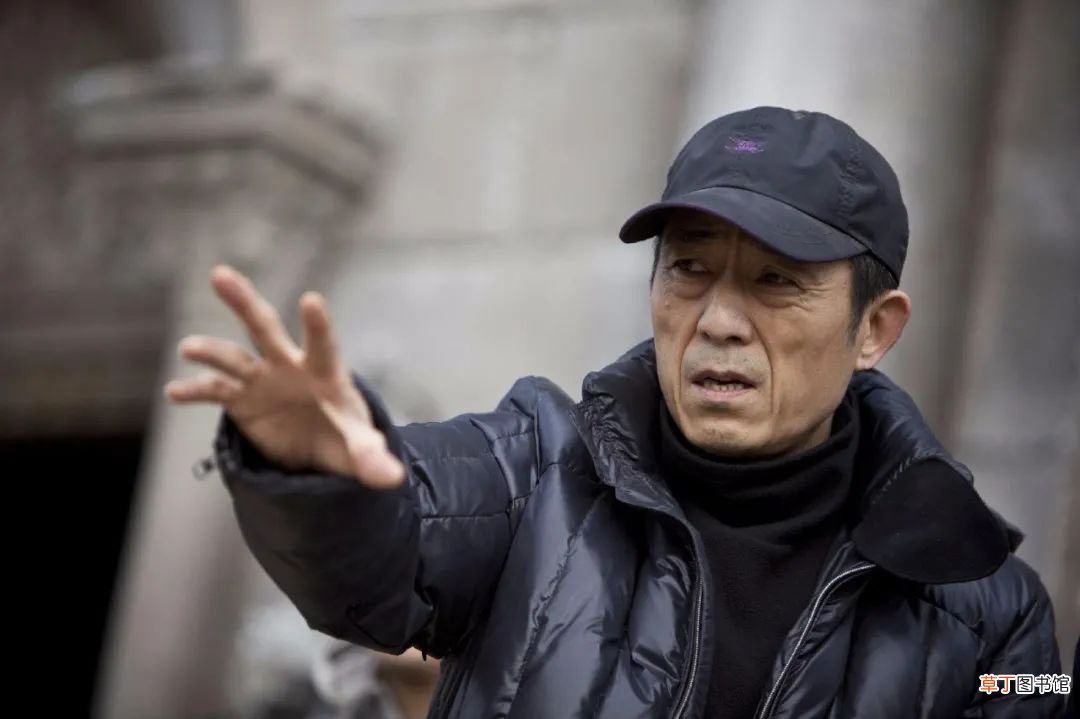 张艺谋身边的女人，要用放大镜看