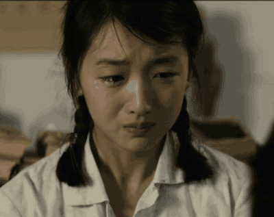 张艺谋身边的女人，要用放大镜看