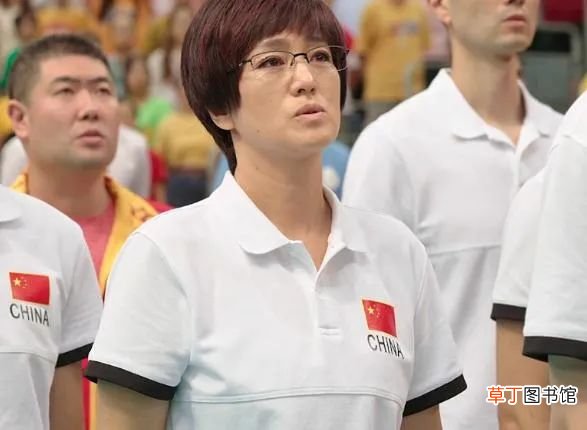 张艺谋身边的女人，要用放大镜看