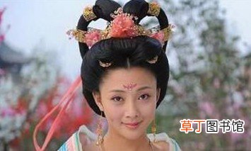 马嵬坡下杨贵妃香消玉殒，为何坟墓却远在千里之外