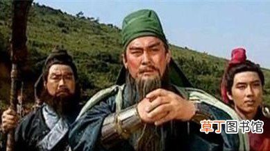 关羽张飞不服诸葛亮，总是喜欢挑刺是为什么