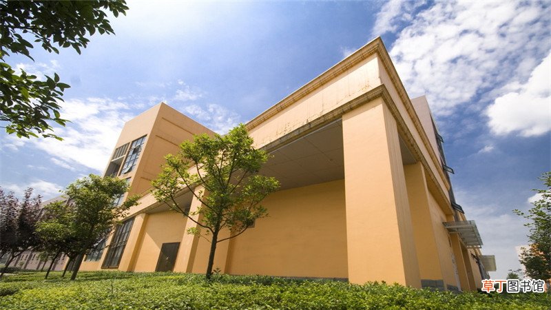 美国文理学院和综合大学的区别
