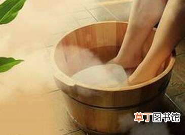 怎么判断湿气往外排出 泡脚怎么判断出寒气