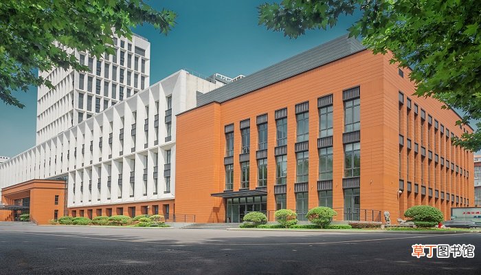 成都邮电大学是几本
