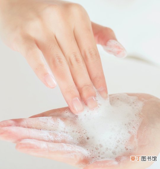 欧莱雅L'oreal男士洗面奶女士能用吗
