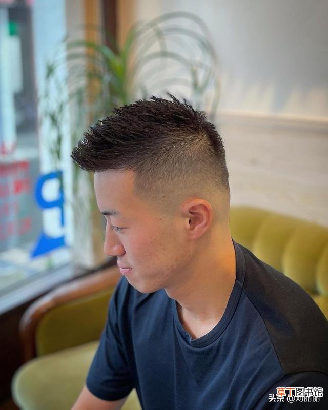 2022过年男发怎么剪 飞机头怎么弄好看