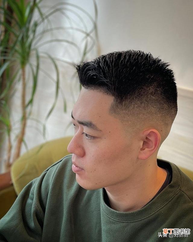 2022过年男发怎么剪 飞机头怎么弄好看