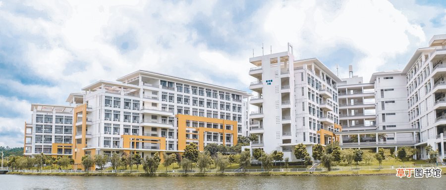 重庆医科大学是211吗