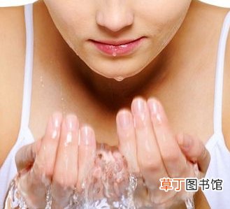 洁面洗脸次数越多越干净吗