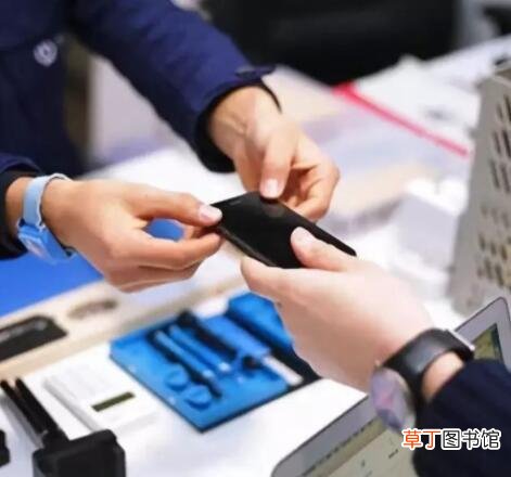 苹果手机一直闪屏跳动怎样办