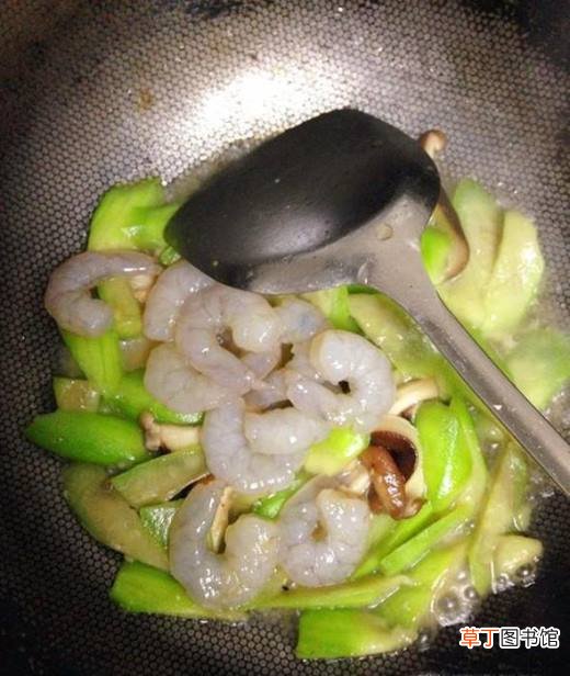丝瓜香菇炒虾仁的家常做法