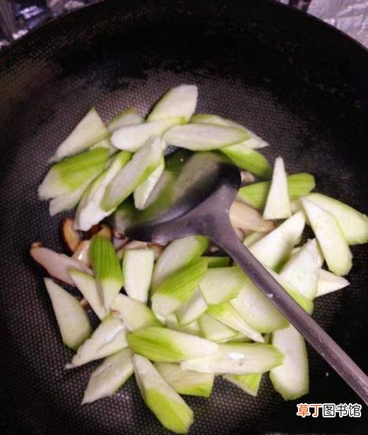 丝瓜香菇炒虾仁的家常做法