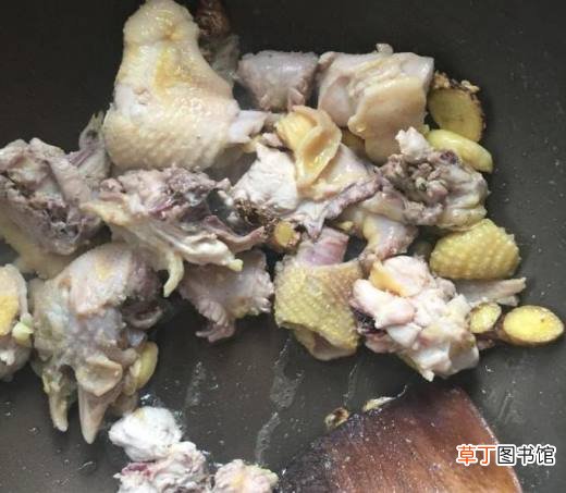 如何做卤鸡肉？