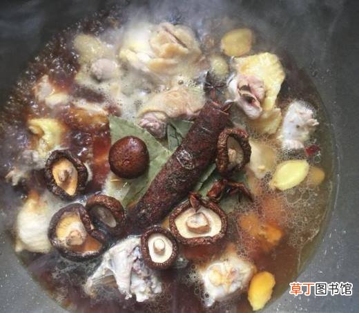 如何做卤鸡肉？