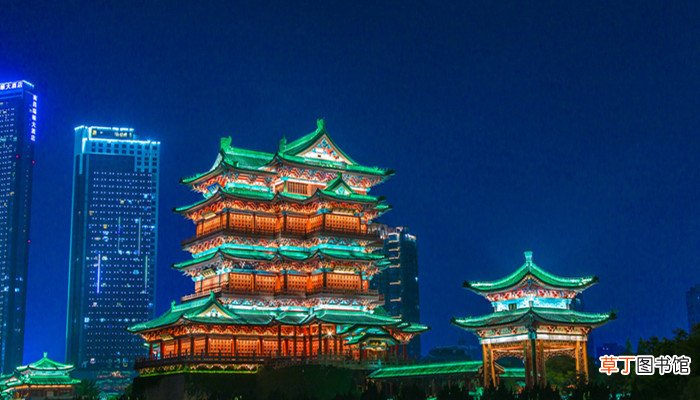 穷且益坚不坠青云之志什么意思 穷且益坚不坠青云之志的寓意